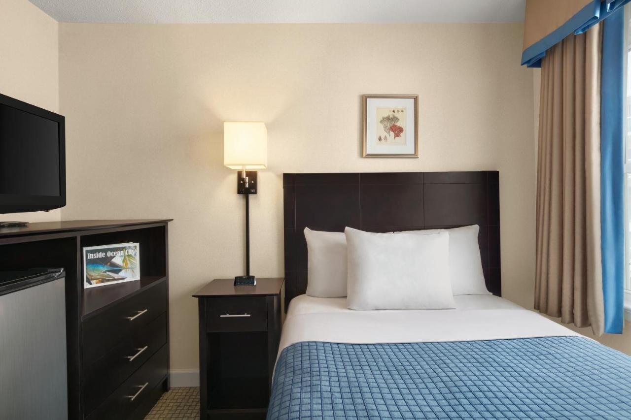 Harrison Hall Hotel Ocean City Bagian luar foto